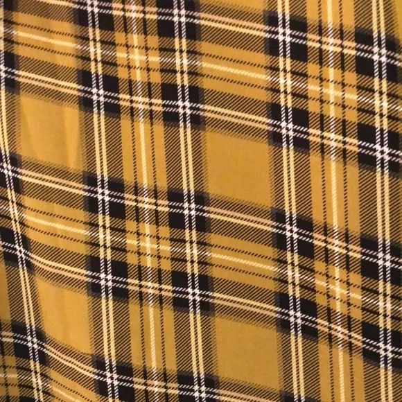 Plaid Top - Picture 5 of 6